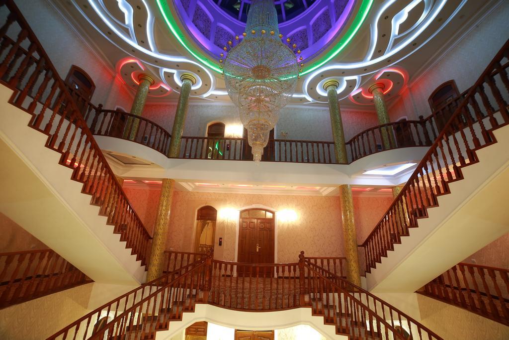 Lotte Palace Doesjanbe Buitenkant foto